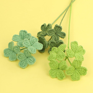 Petite Composition Florale Artificielle Transfrontalière Faite à la Main au Crochet, Prête à l'emploi, Motif Trèfle à Quatre Feuilles et Branche de Fleur, pour Vase - Product Image 1