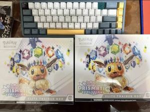 Caja de Entrenador Élite PTCG SV8.5 Prismatic Evolution, 100% Auténtica, Versión Americana, Pokémon, Stock en EE. UU. - Product Image 2
