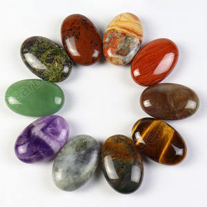 天然最便宜的棕榈石椭圆形口袋石，紫水晶手工光滑愈合水晶4厘米3厘米 - Product Image 1