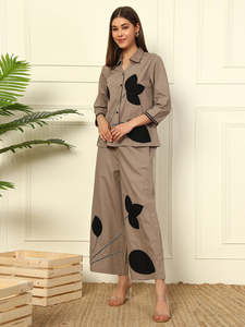 Ensemble 2 pièces élégant en coton pour femme, motif floral, col rabattu, longueur cheville, manches trois-quarts, idéal pour l'été - Product Image 5