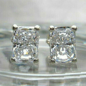 Orecchini a perno classici a quattro griffe con taglio quadrato in rame per donna, gioielli semplici color oro bianco - Product Image 3