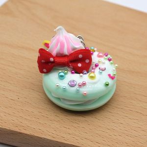 Porte-clés en acrylique en forme de donuts mignons, idéal pour les étudiants et les couples, parfait pour les cadeaux en gros. - Product Image 4