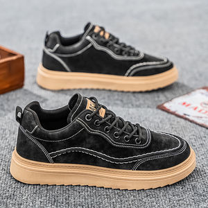 รองเท้าผ้าใบผู้ชายสไตล์ลำลองสำหรับเดินเล่น แฟชั่นหรูหรา สำหรับฤดูใบไม้ร่วงและฤดูหนาว รองเท้านักเรียน ดีไซน์มีเสน่ห์ พร้อมเชือกผูก ขายส่งจากโรงงาน - Product Image 4