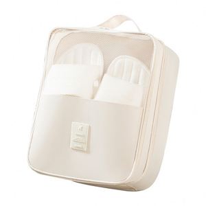Sac à chaussures de voyage en polyester imperméable à trois couches, pliable et écologique avec fermeture éclair pour le rangement et les cubes de rangement pour les sorties - Product Image 5