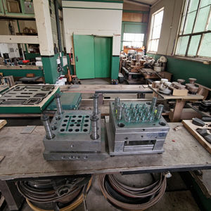 铝压铸模具压铸模具制造商 - Product Image 1