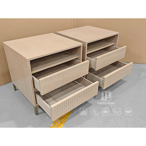 Table de chevet vintage populaire en bois brun clair avec 2 tiroirs pour chambre à coucher - Product Image 3