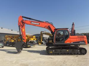 Excavatrice sur chenilles Doosan DX225LC originale de la Corée 22 tonnes, parfait état, modèle 2022, roulement d'engrenage du moteur, garantie de 6 mois - Product Image 2