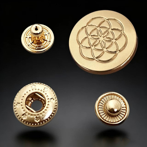 Bouton-pression rond en métal personnalisé avec logo de marque gravé par le fabricant pour vêtements - Product Image 2