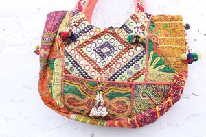 Sac à bandoulière Banjara indien brodé à la main, tendance, léger, avec doublure en coton, fermeture éclair, grande capacité, imperméable - Product Image 2