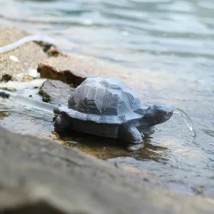 Tartaruga animali galleggianti caratteristica solare acqua spitter per stagno fontana