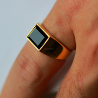 Maßgefertigter Herren Quadratischer Siegelring Edelstahl Schwarze Einlage Geometrischer Ring Schmuck OEM ODM