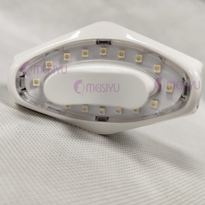 Mini Dispositivo de Silicona para el Cuidado de Labios, Recargable, con Terapia de Luz LED, Reduce las Líneas de los Labios, Herramienta para Labios Más Jóvenes y Voluminosos - Product Image 6