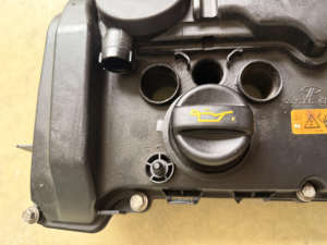 11127588412 11127588418 13537585426 11127588417 11122353337 11122334336 Kullanılmış Orijinal Hakiki BMW <span class=keywords><strong>3</strong></span> Serisi F30 Valf Kapağı - Product Image 3