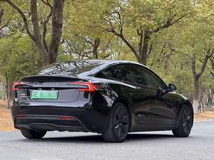 เทสลา โมเดล 3 ปี 2023 ขับเคลื่อนล้อหลัง - Product Image 4