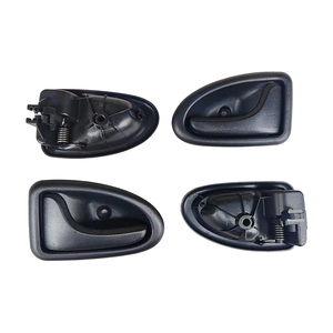 Manija de puerta interior delantera y trasera para puerta de coche Compatible con Renault Clio 1998 2016 7700432705 7700432706 - Product Image 3