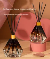 Diffuseur de parfum élégant en verre gris cristal sans alcool de 100 ml, artisanal, avec bâtonnets noirs, huile essentielle de qualité supérieure pour la diffusion