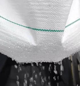 Rollo de cubierta de suelo agrícola de estera de hierba blanca de PE virgen para granja de plantas, tela de paisaje tejida de bloque UV para estera herbicida - Product Image 6