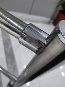 Barandilla de poste de barrera de acero inoxidable para supermercado con equipo de servicio de conector de plástico - Product Image 5