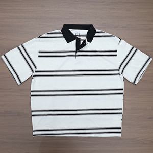 Camiseta a Rayas Casual de Moda, de Alta Calidad, Mezcla de Algodón y Poliéster, Manga Corta, con Botones, Tipo Polo para Hombre, Personalizable - Product Image 4