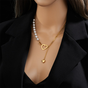 Nuova collana con ciondolo a forma di cuore d'amore in acciaio inossidabile placcato oro 18 carati con catena di perle per donna - Product Image 1