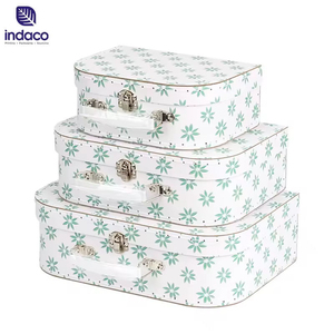 Valise en carton imprimée de fleurs, valise en papier vintage à motifs floraux avec boucle et poignée métalliques, boîte de rangement décorative pour la maison, boîte cadeau - Product Image 2