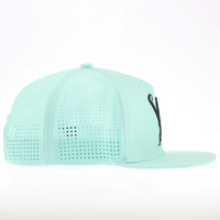 Gorra de Golf Premium Personalizada, Estilo Country Club, 5 Paneles, Visera Plana, Bordado 3D, Tela Elástica, Logotipo Personalizado, Fabricante