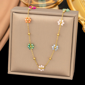 Colliers superposés en acier inoxydable plaqué or 18 carats avec zircon et perles en forme de <span class=keywords><strong>fleurs</strong></span> pour femmes, fournitures de fabrication de bijoux MW Fashion Fine - Product Image 5