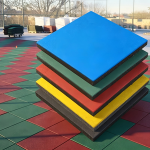 แผ่นยางปูพื้นกันกระแทกเพื่อความปลอดภัยสำหรับสนามเด็กเล่นในโรงเรียน ป้องกันการลื่นล้ม ลดแรงกระแทก ช่วยดูดซับแรงกระแทก เพื่อความปลอดภัยของเด็กๆ - Product Image 1