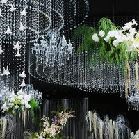 Lustre en cristal en forme d'arche circulaire, suspension verticale avec guirlande de cristaux pour la décoration de salle de mariage, de banquet ou de scène