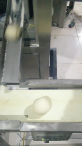 เครื่องทำแป้งพิซซ่าจากเนเปิลส์ใช้ในเชิงพาณิชย์การผลิตลูกบอล50-350กรัมและการถนอมกระเป๋า - Product Image 2