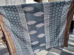 Sarongs, paréos et foulards en coton léger imprimés à la main sur blocs de bois, vêtements de plage pour femmes pour l'été et les stations balnéaires - Product Image 6
