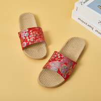 Pantoufles en lin personnalisées à motif floral ethnique pour l'été – Confortables, design minimaliste, silencieuses – Vente en gros