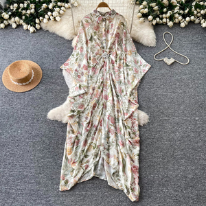 Zomerjurk met bloemenprint en overhemdkraag voor dames, met gerimpelde taille, vleermuismouwen, elegante midi-jurk voor op het werk - Product Image 1