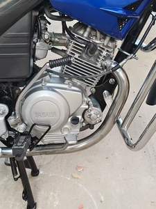 Yamaha è una Motocicletta che Può Trasportare Persone e Merci e Può Anche Arrivare in Montagna. - Product Image 6