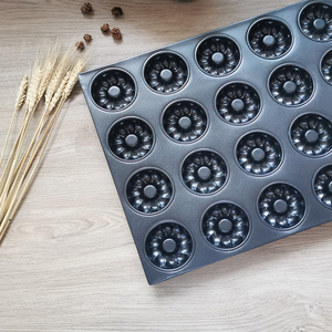 Thực Phẩm Grade Nhà Máy Trực Tiếp Bán Nhập Khẩu Lớp Phủ Công Nghiệp Tùy Chỉnh Không Dính Donut An Toàn Baking Pan - Product Image 3