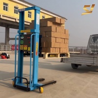 Fabrika Fiyatı 800kg Elektrikli Portatif Kendinden Yüklemeli Palet İstifleyici Vinç