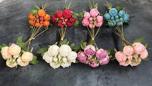 Ramo Artificial con Capullos de Peonía y Rosas con Bordes Quemados, Flores Artificiales Vintage para Decoración de Bodas y Centros de Mesa - Product Image 6