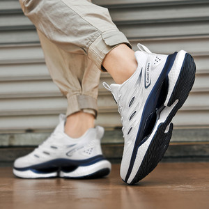 2024 nuove scarpe da ginnastica sportive per il ghiaccio traspirante e traspirante da uomo versatili da corsa Casual da Jogging scarpe sportive Super leggere - Product Image 3