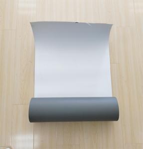 Toile <span class=keywords><strong>de</strong></span> toiture TPO blanche réfléchissante pour bâtiment, 1,5 mm, avec fenêtre <span class=keywords><strong>de</strong></span> soudure à air chaud <span class=keywords><strong>plus</strong></span> <span class=keywords><strong>large</strong></span>, imperméable et anti-fuite pour toiture - Product Image 1