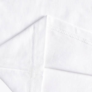 Camiseta Esencial de Cuello Redondo - 100% Algodón Premium - Product Image 5