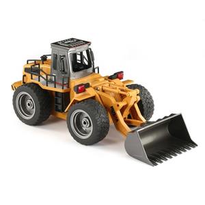 HOT <span class=keywords><strong>HUINA</strong></span> <span class=keywords><strong>1520</strong></span> Bulldozer RC en métal 6CH 1/18 2.4GHz RTR Chargeur frontal Jouet d'ingénierie Télécommande Véhicule de construction Tracteur - Product Image 4