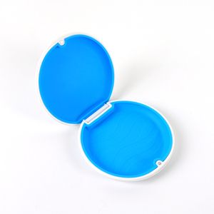 Estuche para Limpieza de Dentaduras Postizas, Estuche Invisible para Alineadores y Retenedores con Logotipo - Product Image 3