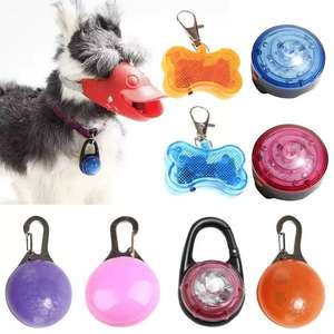 Etiqueta LED para Collar de perro, resistente al agua, forma de hueso, seguridad para mascotas, luces para caminar de noche, estilo deportivo para perros - Product Image 6