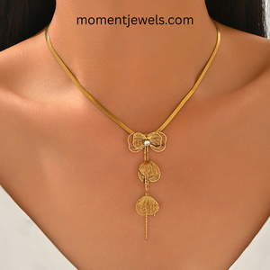Colgante de hoja de ginkgo con borla dorada, cadena de serpiente de acero inoxidable, chapado en PVD, joyería elegante, regalo para mujer, para boda, uso diario. - Product Image 4