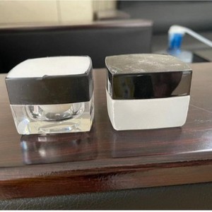 Équipement de sablage de pointe pour le traitement des surfaces métalliques, plastiques et en verre avec traitement personnalisé à Zhongshan - Product Image 5