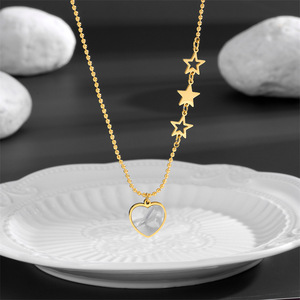 Collier pendentif en acier inoxydable plaqué or 18 carats pour femmes pendentif coeur de style tendance perle coquille <span class=keywords><strong>symbole</strong></span> chrétien fabriqué en Chine - Product Image 3