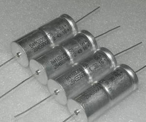 Condensateurs électrolytiques en aluminium EPCOS - à sortie axiale B41693S0158Q4 B41693 75V 1500µF 21x49mm Pieds dorés - Product Image 2