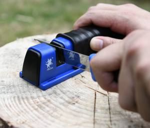 Mini affilacoltelli da esterno di sicurezza per affilare le ascia multi affilacoltelli - Product Image 3