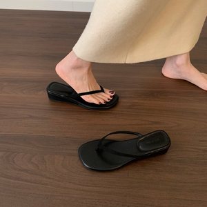 Sandales d'été décontractées pour femmes, style coréen, à talon carré, polyvalentes pour l'extérieur, collection 2026 - Product Image 2