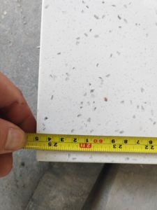 Pierre de quartz artificielle polie imperméable Goldtop 1001 Sparkle White Big Slab pour comptoirs et dessus de table d'hôtel - Product Image 2